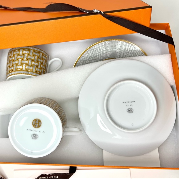HERMES Porcelain Tea Cup & Saucer Set Mosaique Au 24 Gold 2 Cups 2 Saucers - Picture 4 of 6